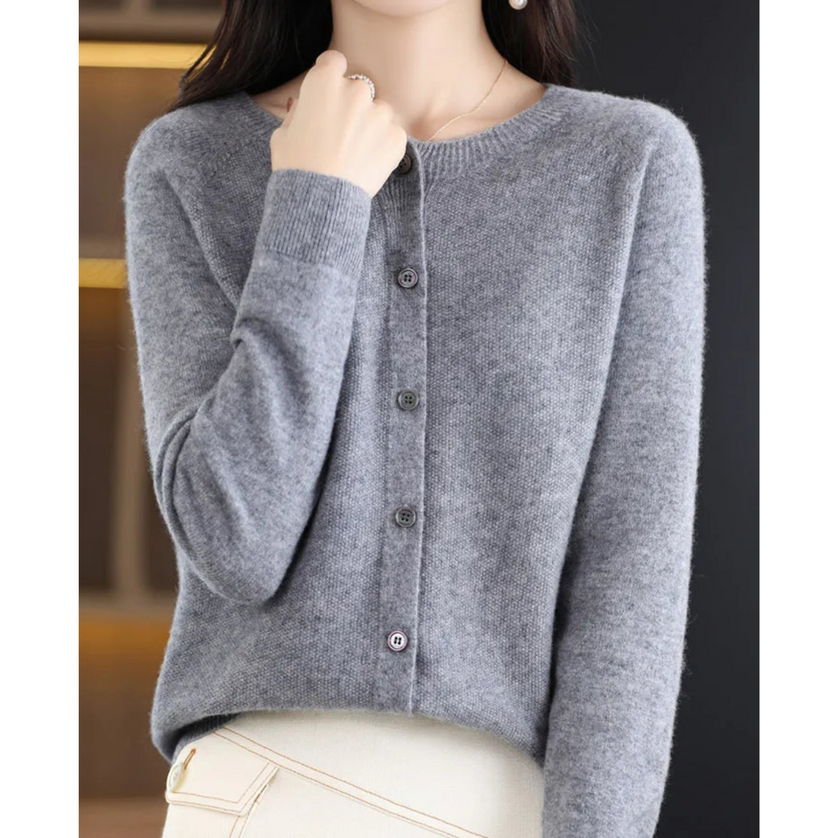 Rounded Cardigan with Buttons and Ribbed Sleeves