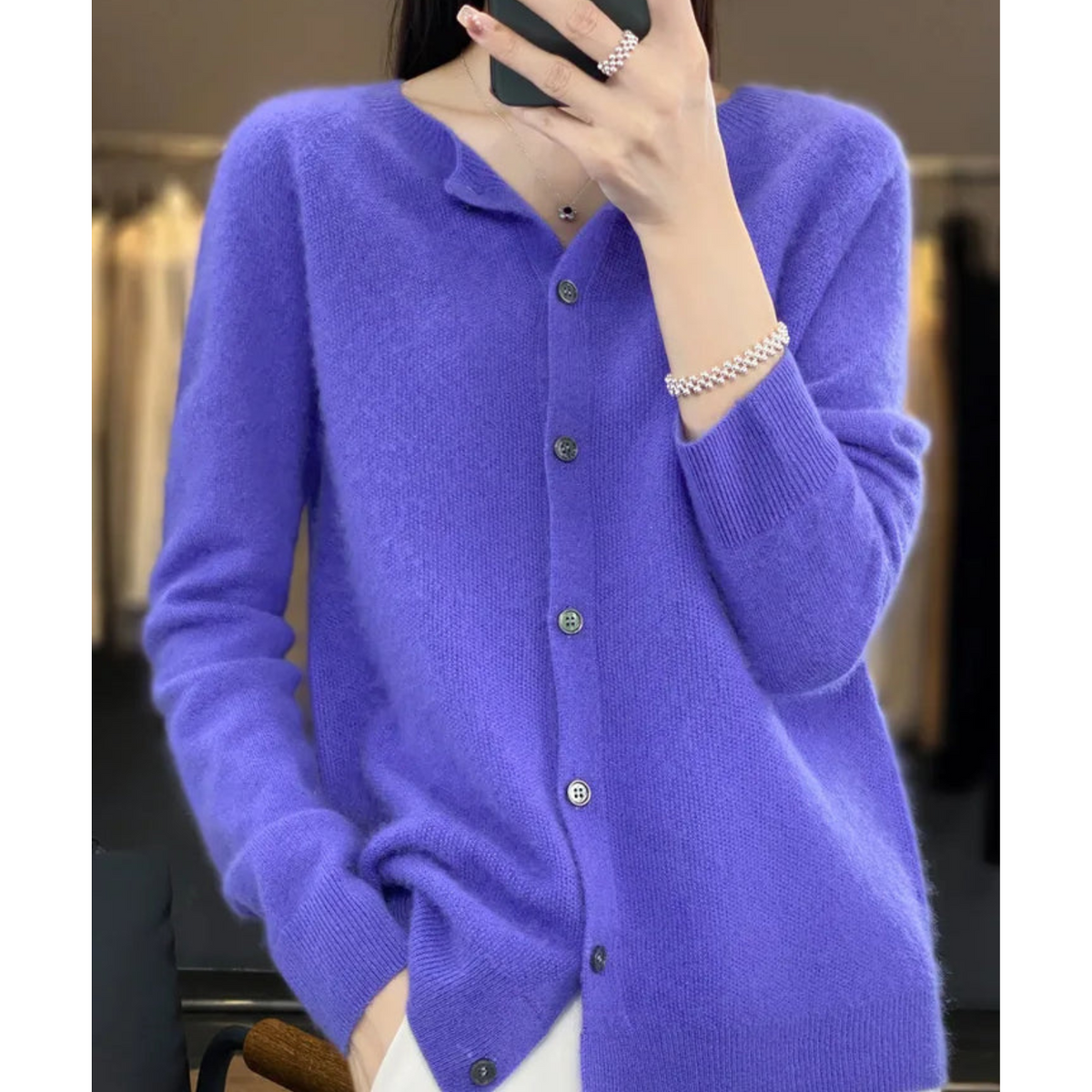 Rounded Cardigan with Buttons and Ribbed Sleeves
