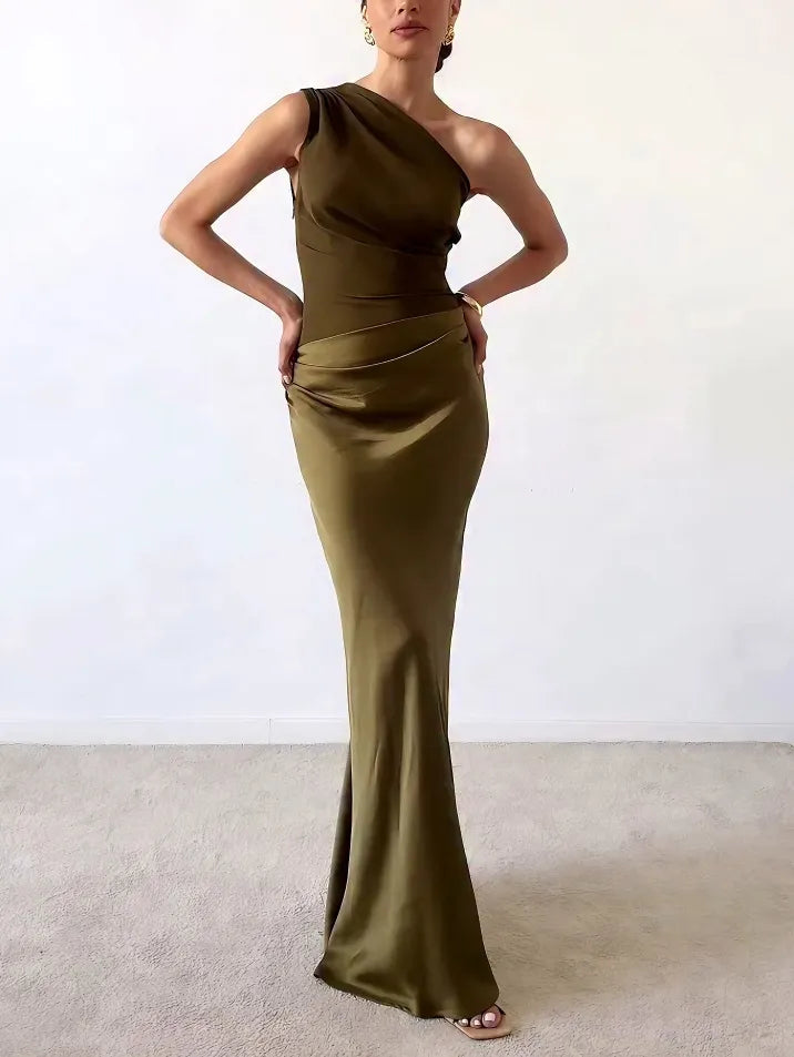 Sleeveless Maxi Dress with an Asymmetrical Neckline and Pleats