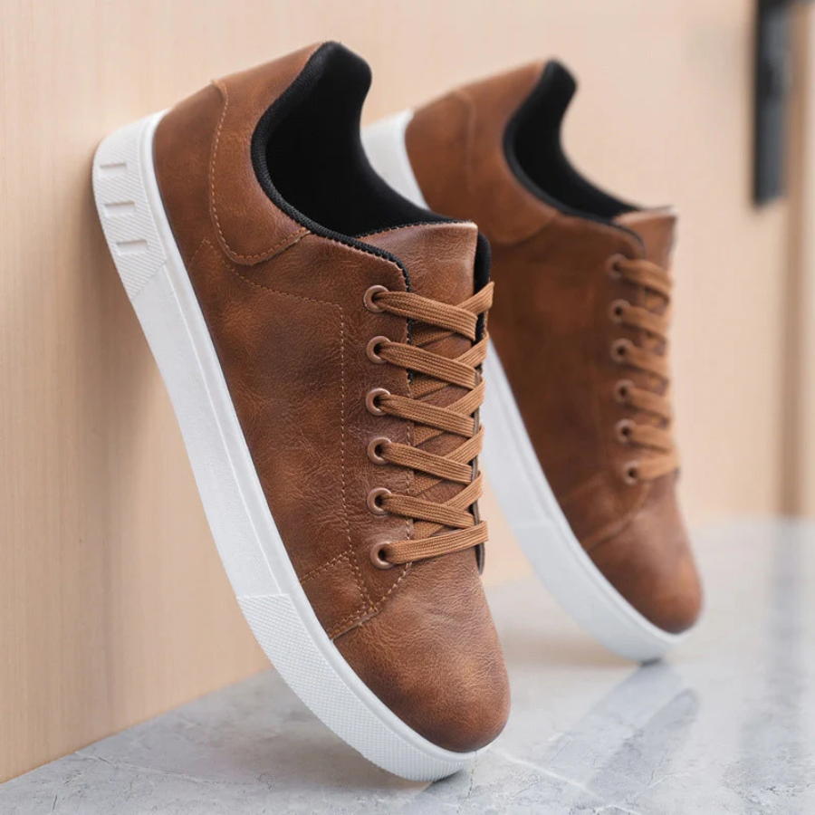Stitched padded round-toe thick-soled flat sneakers