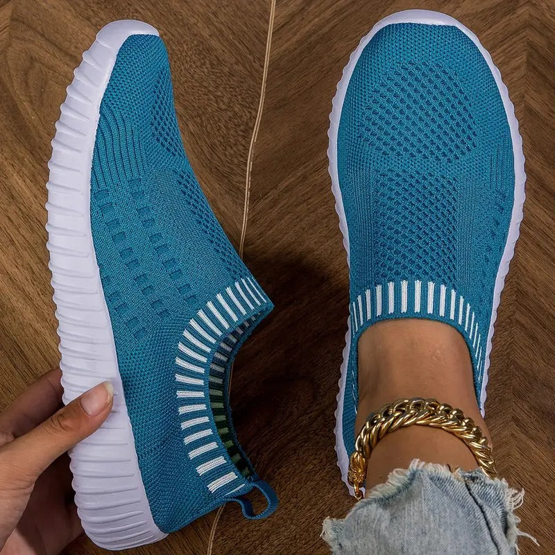 Slip-on shoes with round toes and textured ridged soles