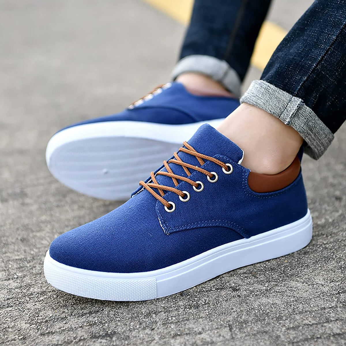 Sznurowane Sneakersy Męskie na Białej Podeszwie
