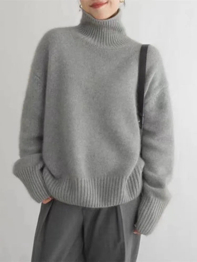 Sweter Damski Oversize z Golfem i Bufiastymi Rękawami