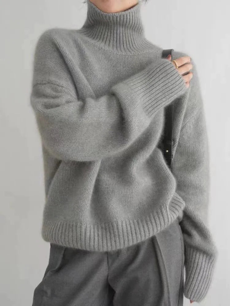 Sweter Damski Oversize z Golfem i Bufiastymi Rękawami