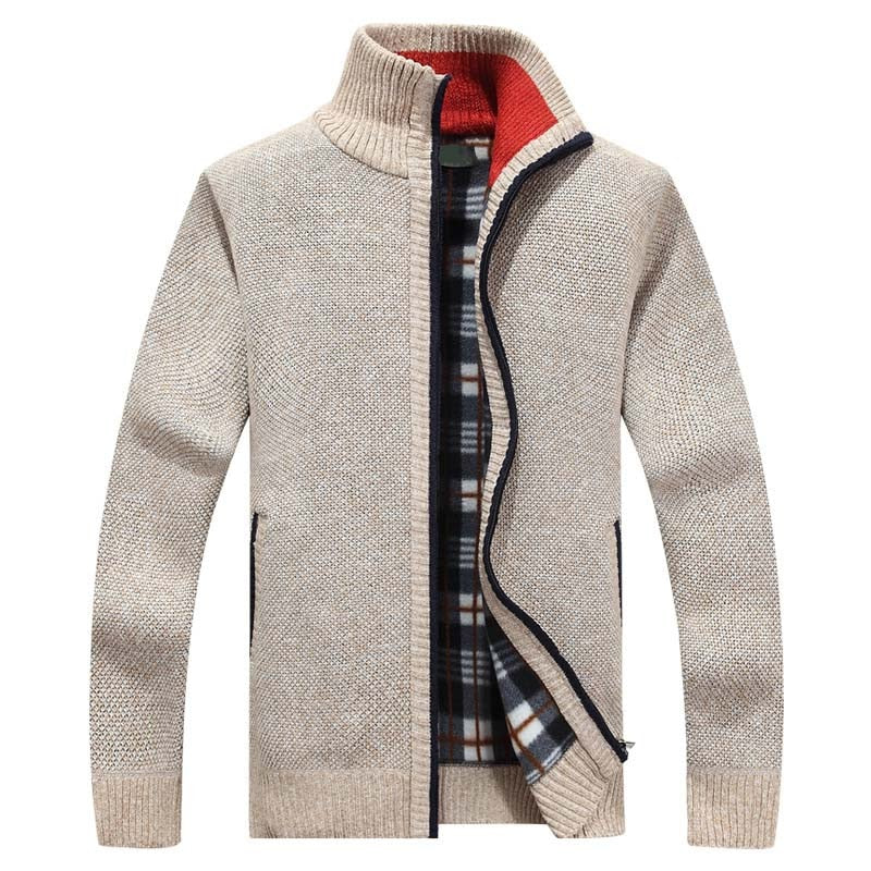 Textured collared zip-up jacket with pockets and a ribbed finish