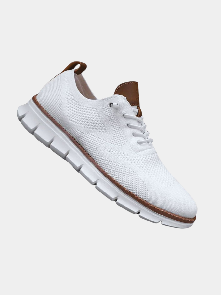 Textured low-top sneakers with panels and lacing