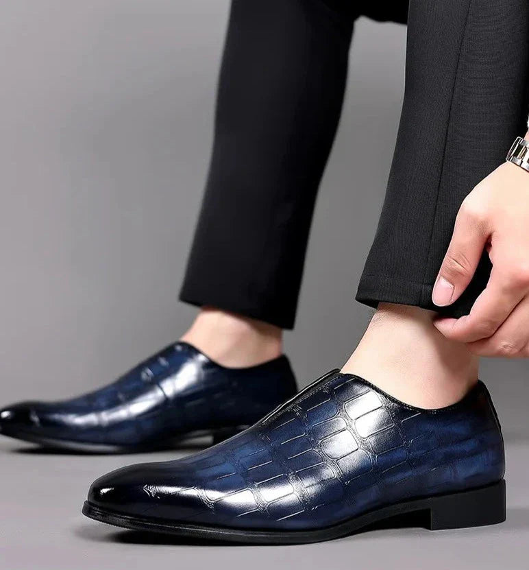 Shiny crocodile-pattern loafers
