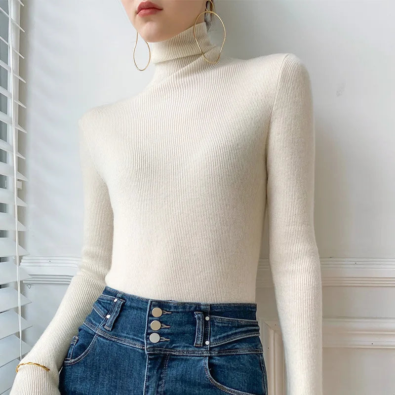 Ribbed-Fit Sweater with a Folded Neckline and Tapered Hem