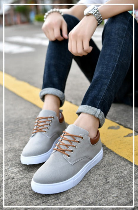 Sznurowane Sneakersy Męskie na Białej Podeszwie