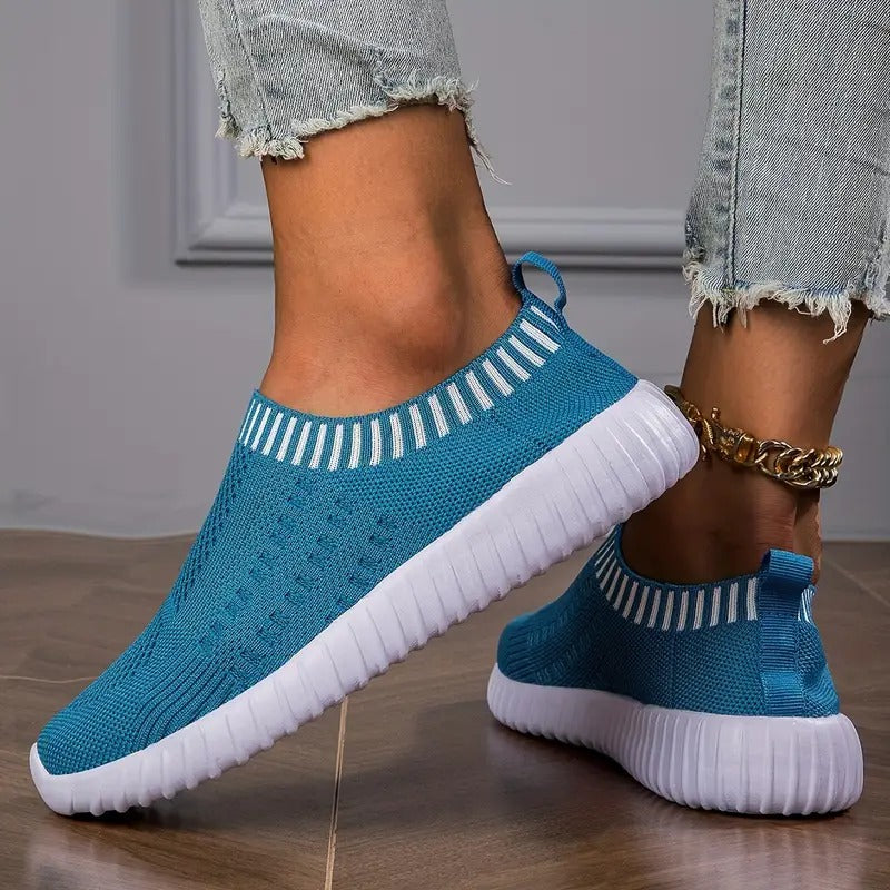 Slip-on shoes with round toes and textured ridged soles