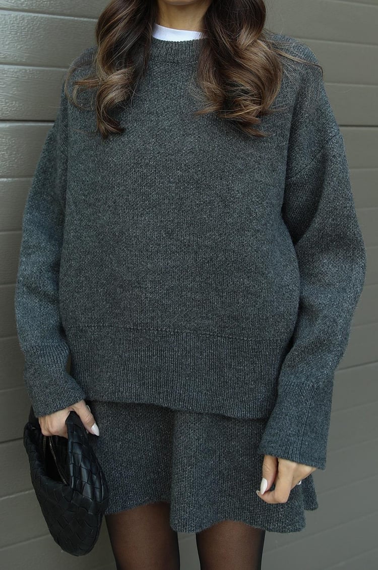 Sweter Oversize i Spódnica Mini Zestaw dla Kobiet