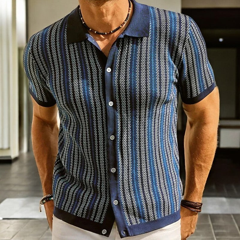 Koszula z kołnierzykiem zapinanym na guziki