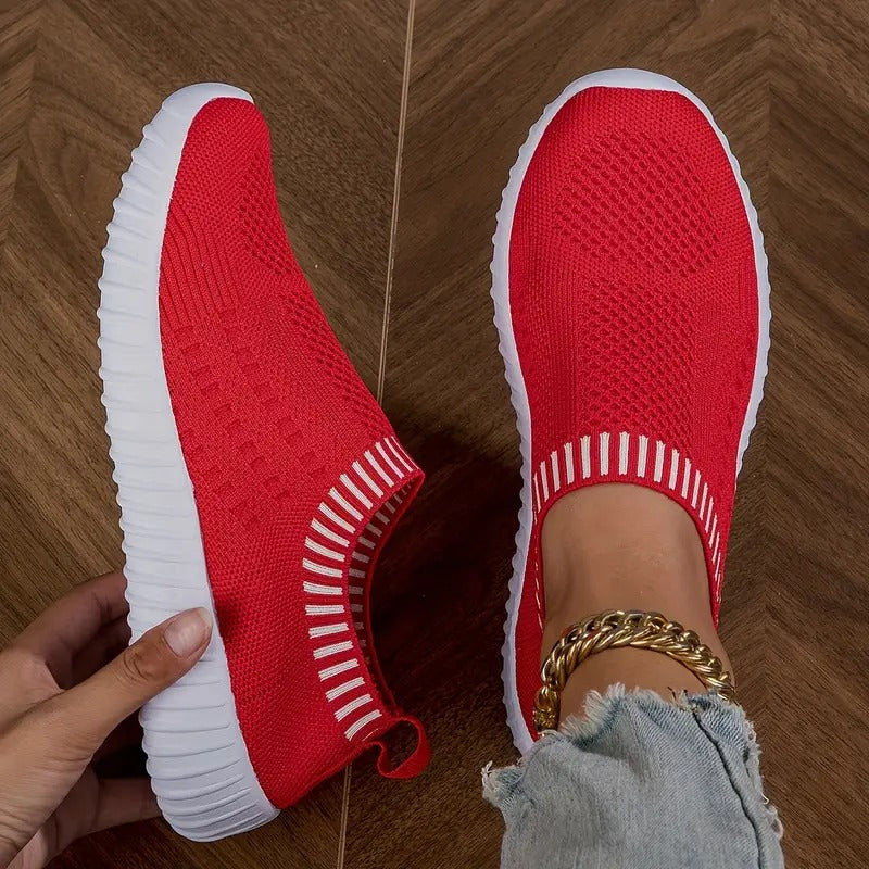 Slip-on shoes with round toes and textured ridged soles