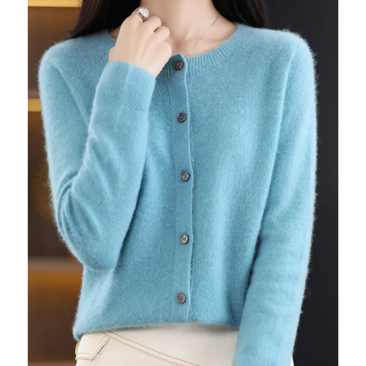 Rounded Cardigan with Buttons and Ribbed Sleeves
