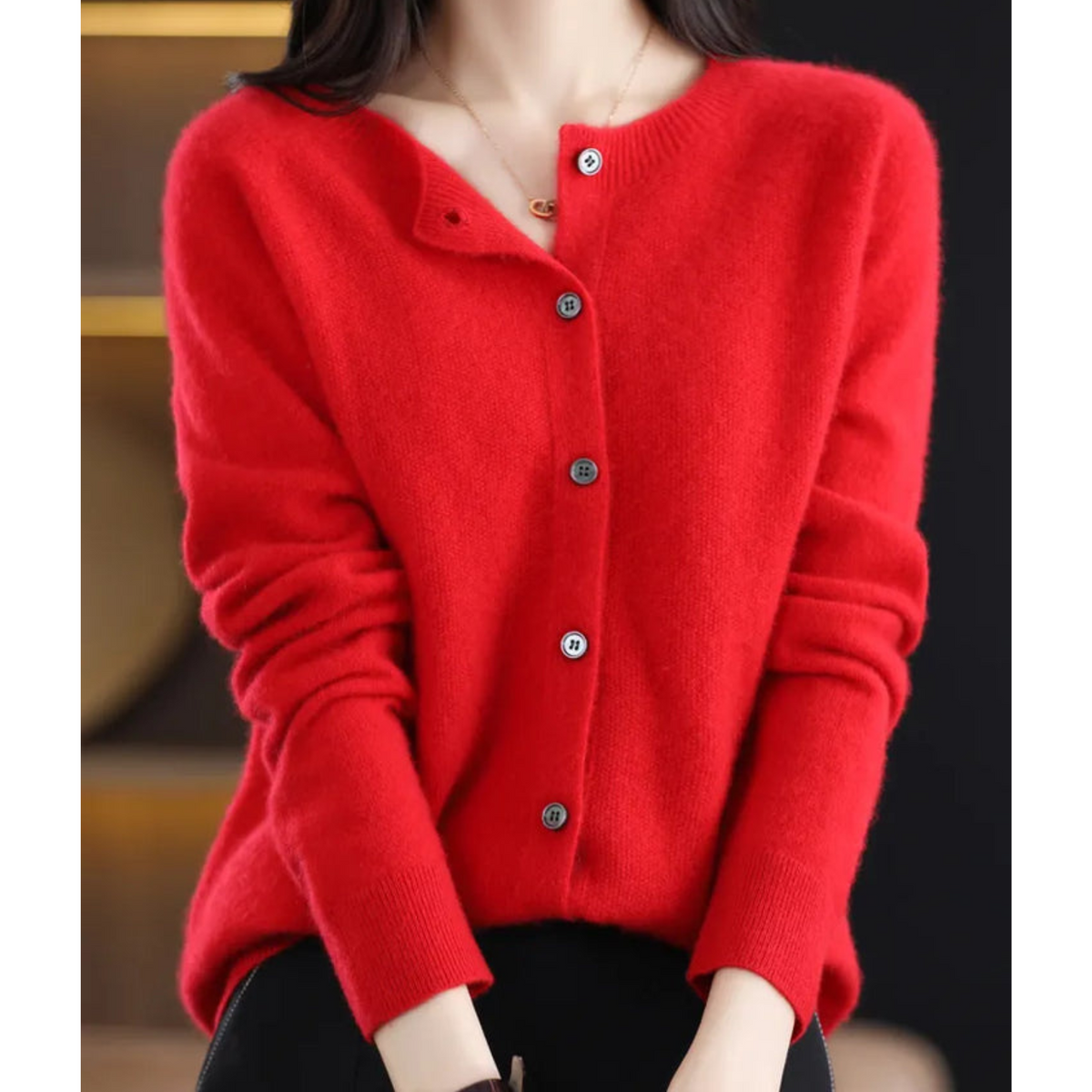 Rounded Cardigan with Buttons and Ribbed Sleeves