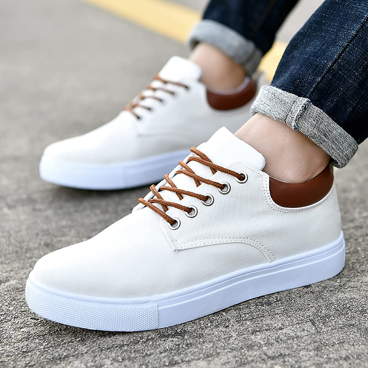 Sznurowane Sneakersy Męskie na Białej Podeszwie
