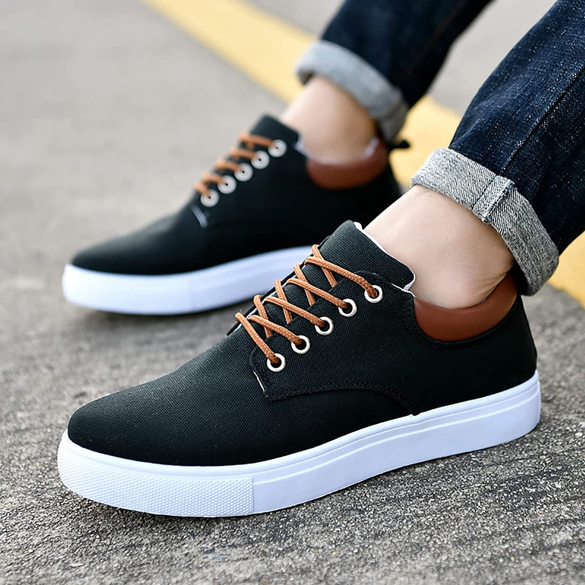 Sznurowane Sneakersy Męskie na Białej Podeszwie