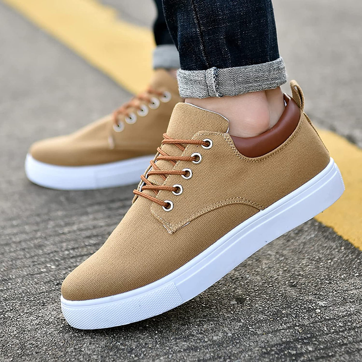 Sznurowane Sneakersy Męskie na Białej Podeszwie