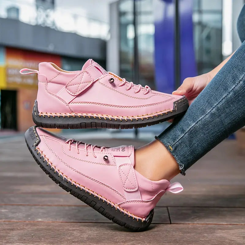 Sznurowane Sneakersy z Ozdobnym Przeszyciem dla Kobiet