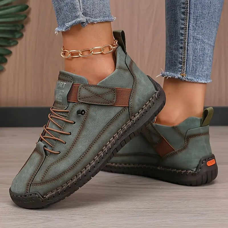 Sznurowane Sneakersy z Ozdobnym Przeszyciem dla Kobiet