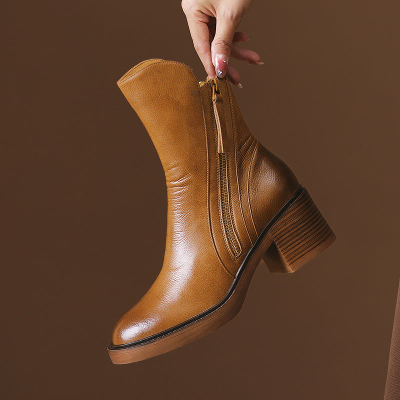 Round-toe ankle boots with a side zipper and block heel
