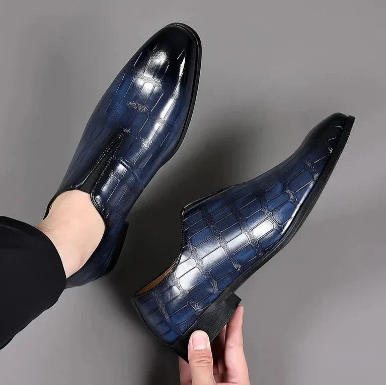 Shiny crocodile-pattern loafers