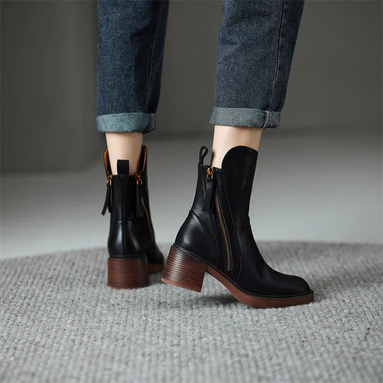Round-toe ankle boots with a side zipper and block heel