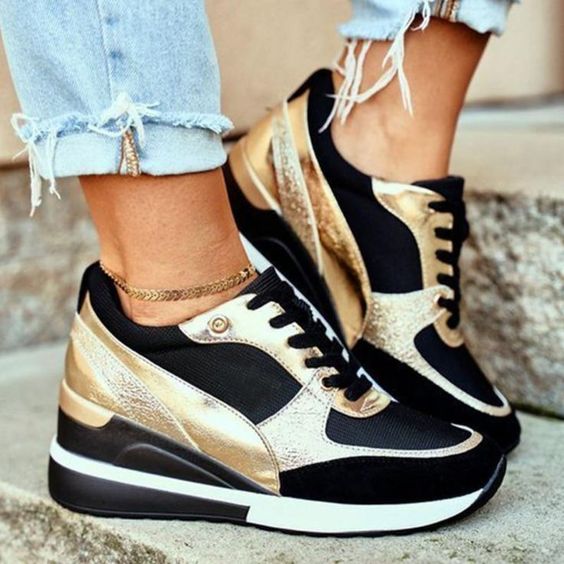 Lace-Up Low-Top Shoes