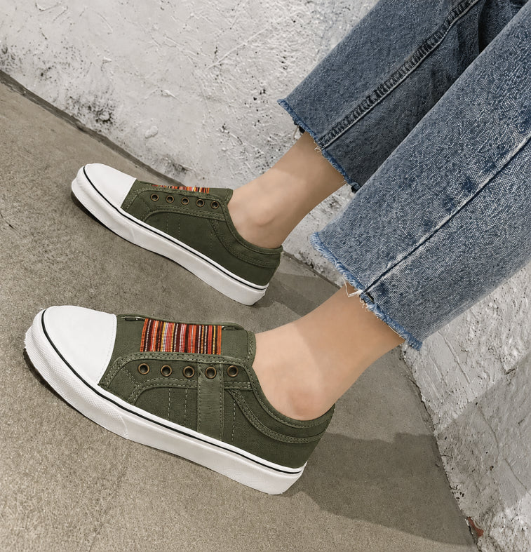 Szyte Warstwowe Klapki Slip On Płaskie Sneakersy