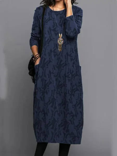 Loose long patterned dress with pockets
